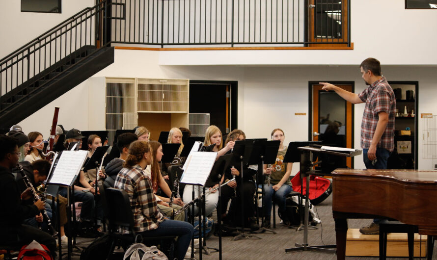 Choir, band make preparations for upcoming winter concert